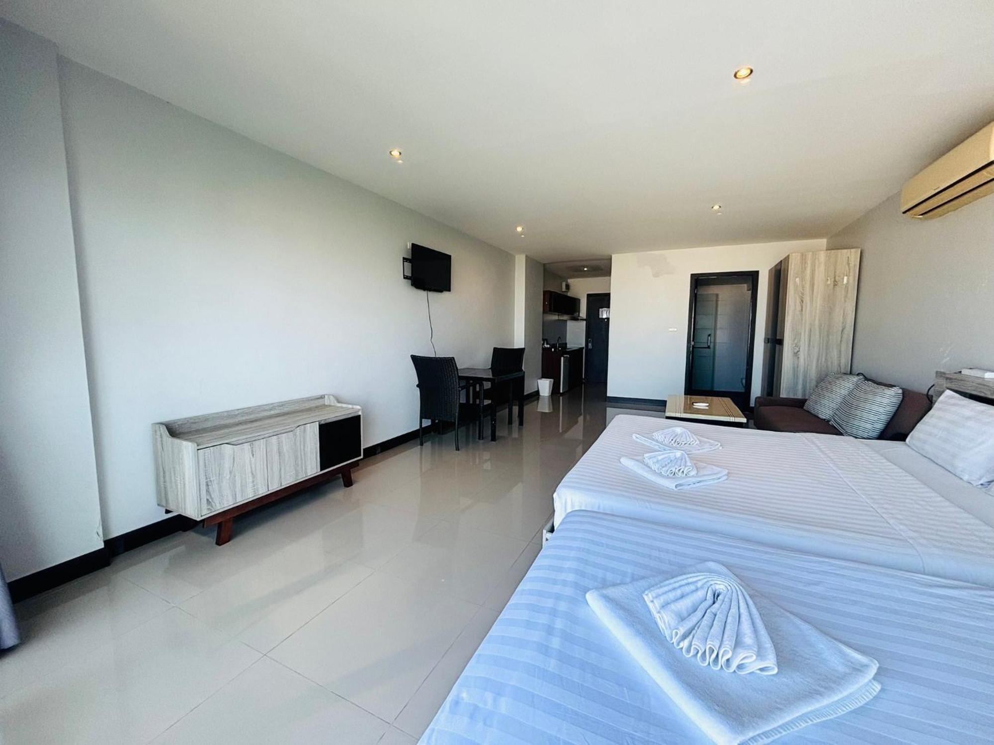 Ocean View Treasure Residence Patong Esterno foto